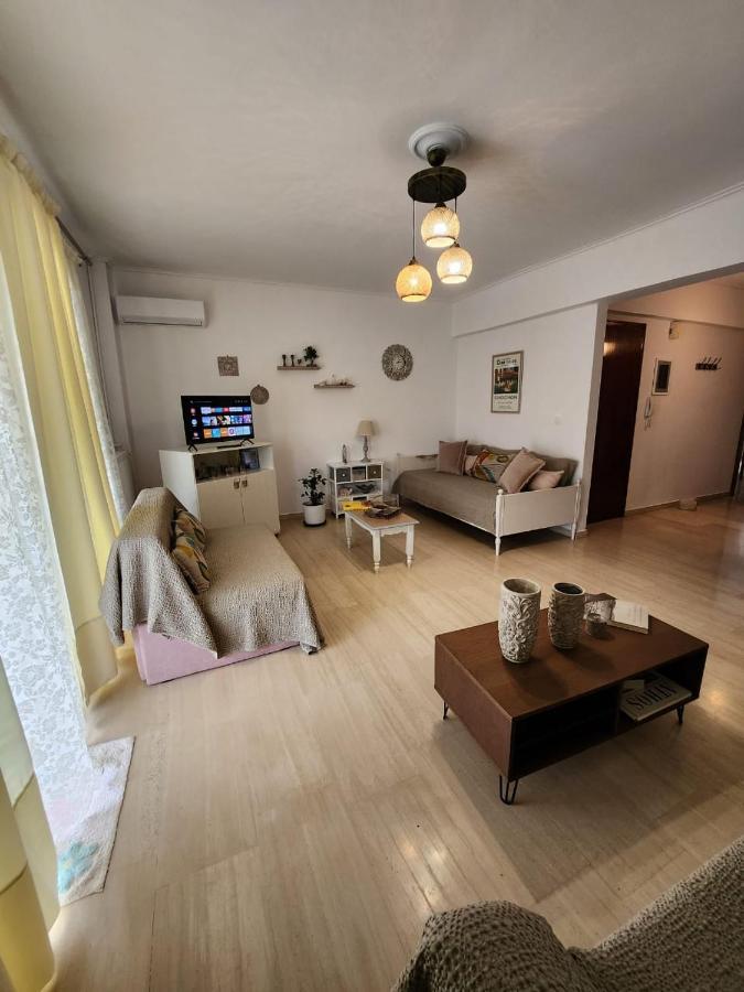 Queen Aspri Apartment 3' Min To The Beach! Antikyra Exterior foto